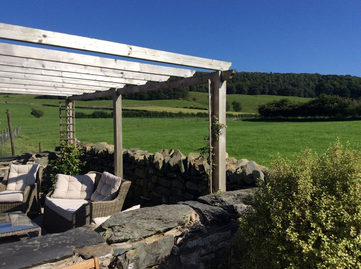 Crosslands Farm Hotell Kendal Exteriör bild